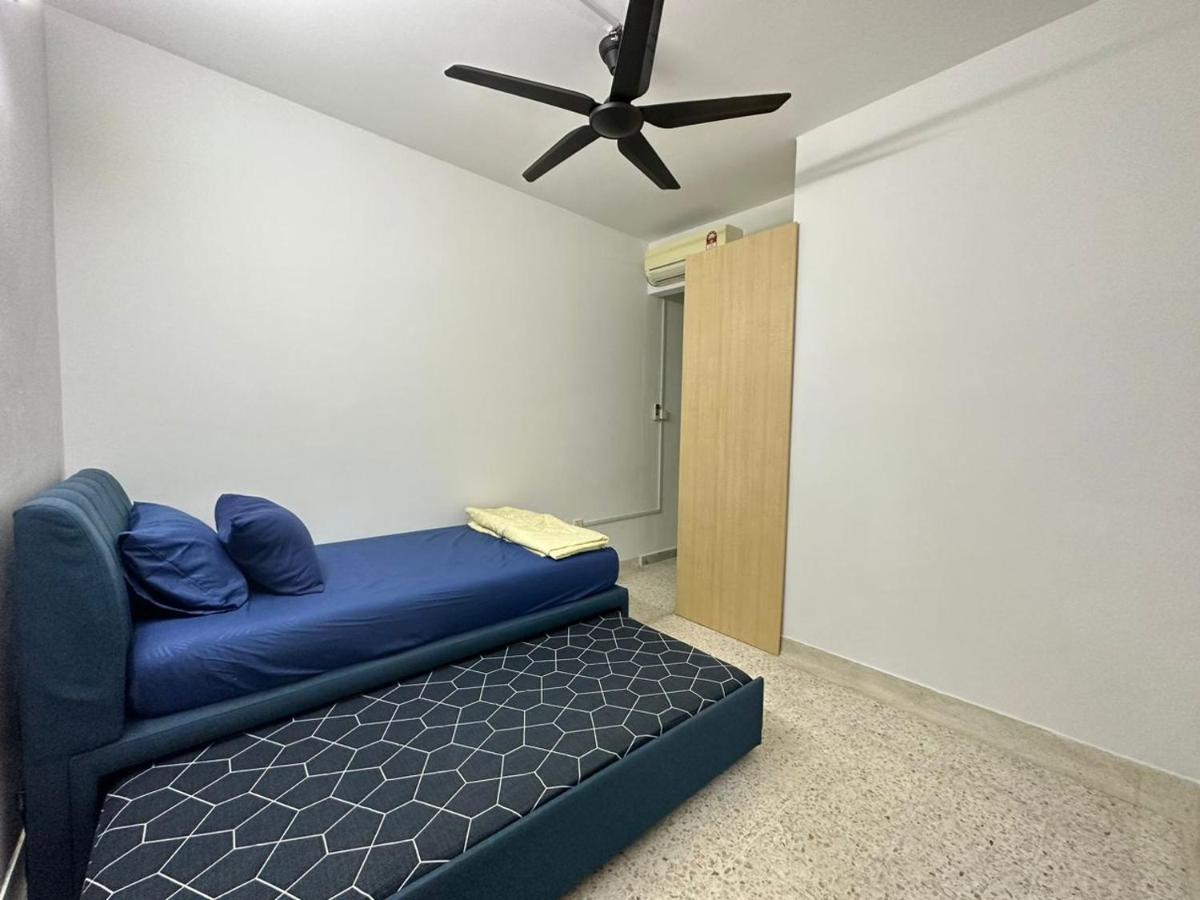 Permas Double Storey 8 Pax Wifi Netflix Rumah percutian *